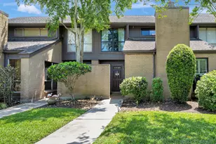 16570 Space Center Blvd, Houston, TX 77058 - Photo 1