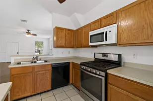 5425 Jefferson St, Pearland, TX 77584 - Photo 7