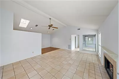 19 Tulip Hill Court, The Woodlands, TX 77380 - Photo 3