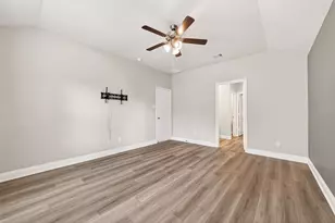 2350 Strong Horse Dr, Conroe, TX 77301 - Photo 27