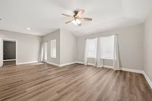 2350 Strong Horse Dr, Conroe, TX 77301 - Photo 11