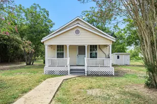 137 Co Rd 202, Weimar, TX 78962 - Photo 1