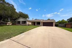 1001 Windy Dr, Brenham, TX 77833 - Photo 1