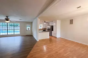 1001 Windy Dr, Brenham, TX 77833 - Photo 11