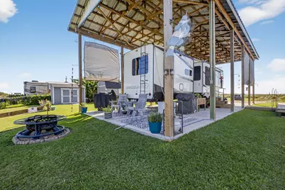 83 County Road 299, Bay City, TX 77414 - Photo 5