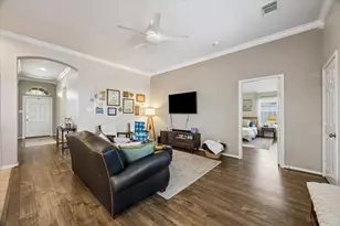 608 Brad Ct, Webster, TX 77598 - Photo 3