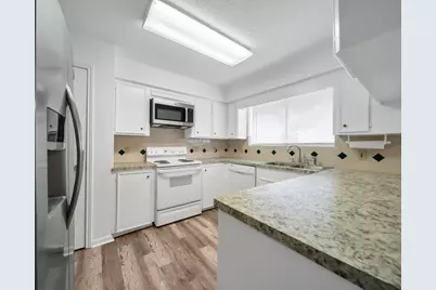 162 Greenleaf Lane, Conroe, TX 77304 - Photo 11