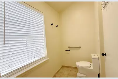 9809 Richmond Avenue #C13, Houston, TX 77042 - Photo 15