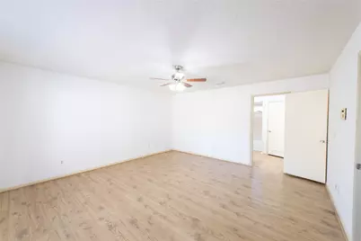 2542 Hodges Bend, Sugar Land, TX 77479 - Photo 17