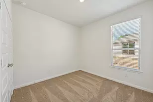 4801 Seven Oaks Ln, Conroe, TX 77304 - Photo 7