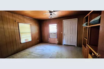 520 Lakeshore Drive, Cleveland, TX 77327 - Photo 11