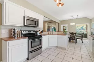 2202 Stoneycreek Park Ct, Conroe, TX 77385 - Photo 21