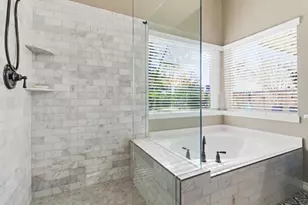2202 Stoneycreek Park Ct, Conroe, TX 77385 - Photo 27