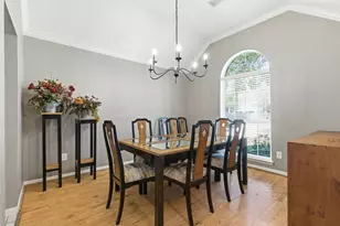 2202 Stoneycreek Park Ct, Conroe, TX 77385 - Photo 7