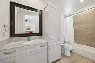 1547 Nevada St, Houston, TX 77006 - Photo 19