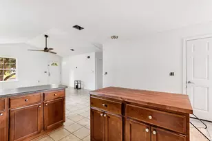 7770 Fm 834 E, Hull, TX 77564 - Photo 11