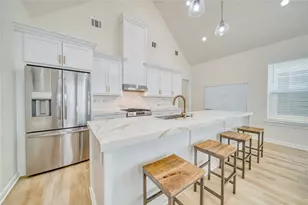 1102 62nd St, Galveston, TX 77551 - Photo 5
