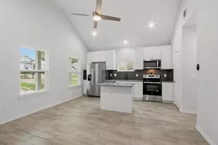 16902 Balmoral, Montgomery, TX 77316 - Photo 1