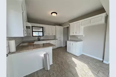 1214 W 5th Street, Freeport, TX 77541 - Photo 11
