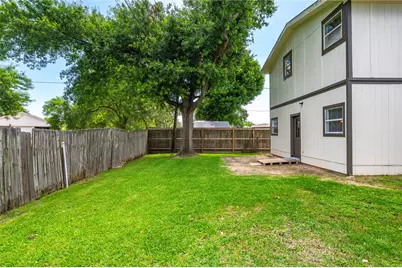 2402 21st Avenue N, Texas City, TX 77590 - Photo 29