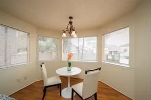 10619 Chapel Hill Dr, Houston, TX 77099 - Photo 11