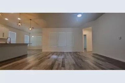 8506 Rialto Canal Loop, Houston, TX 77044 - Photo 3