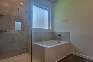 8506 Rialto Canal Loop, Houston, TX 77044 - Photo 17