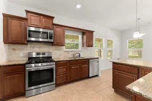 6914 Dillon Dr, Magnolia, TX 77354 - Photo 13
