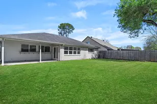 12811 Club Ln, Houston, TX 77099 - Photo 3