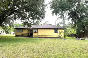 502 N Liberty St, El Campo, TX 77437 - Photo 3