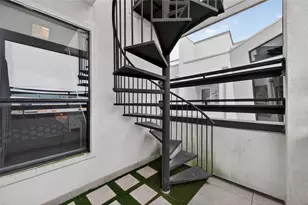 4608 Nett St, Houston, TX 77007 - Photo 33