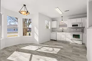 5061 Hauna Ln, Dickinson, TX 77539 - Photo 3