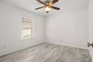 5061 Hauna Ln, Dickinson, TX 77539 - Photo 17