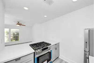 1014 Graham Drive #B4, Tomball, TX 77375 - Photo 13