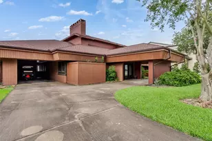 2434 Baycrest Dr, Houston, TX 77058 - Photo 31