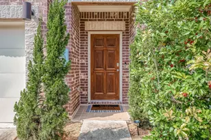 3733 Main Poplar Dr, Houston, TX 77025 - Photo 3