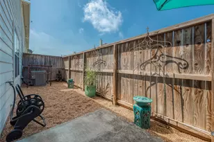 3733 Main Poplar Dr, Houston, TX 77025 - Photo 39
