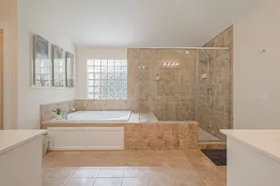 3733 Main Poplar Dr, Houston, TX 77025 - Photo 29