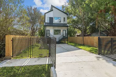 1216 Johnston Street #A/B, Houston, TX 77022 - Photo 1