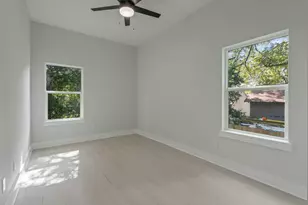 1216 Johnston St, Houston, TX 77022 - Photo 17