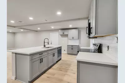 3709 Kettering Avenue, Bay City, TX 77414 - Photo 9