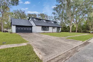 3709 Kettering Ave, Bay City, TX 77414 - Photo 3