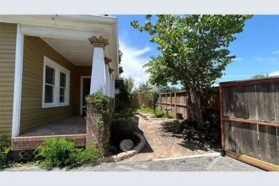 209 Walton Street, Houston, TX 77009 - Photo 5