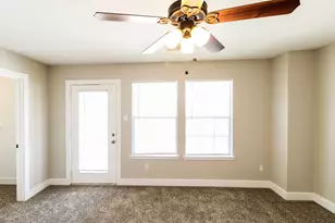 19419 Green Chase Ln, Houston, TX 77073 - Photo 11