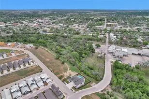 785 Comal Creek Trail, New Braunfels, TX 78130 - Photo 25