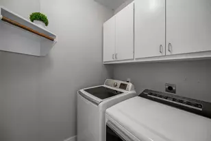 9705 Linkmeadow Ln, Houston, TX 77025 - Photo 11