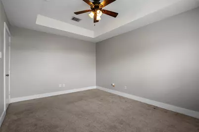 9705 Linkmeadow Lane, Houston, TX 77025 - Photo 17