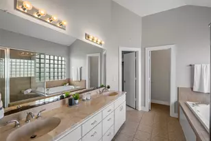 9705 Linkmeadow Ln, Houston, TX 77025 - Photo 15