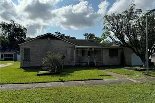 7920 Findlay St, Houston, TX 77017 - Photo 1