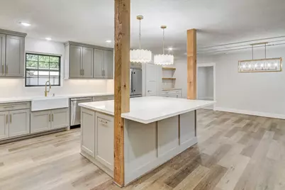 707 N Main Street, Dayton, TX 77535 - Photo 11